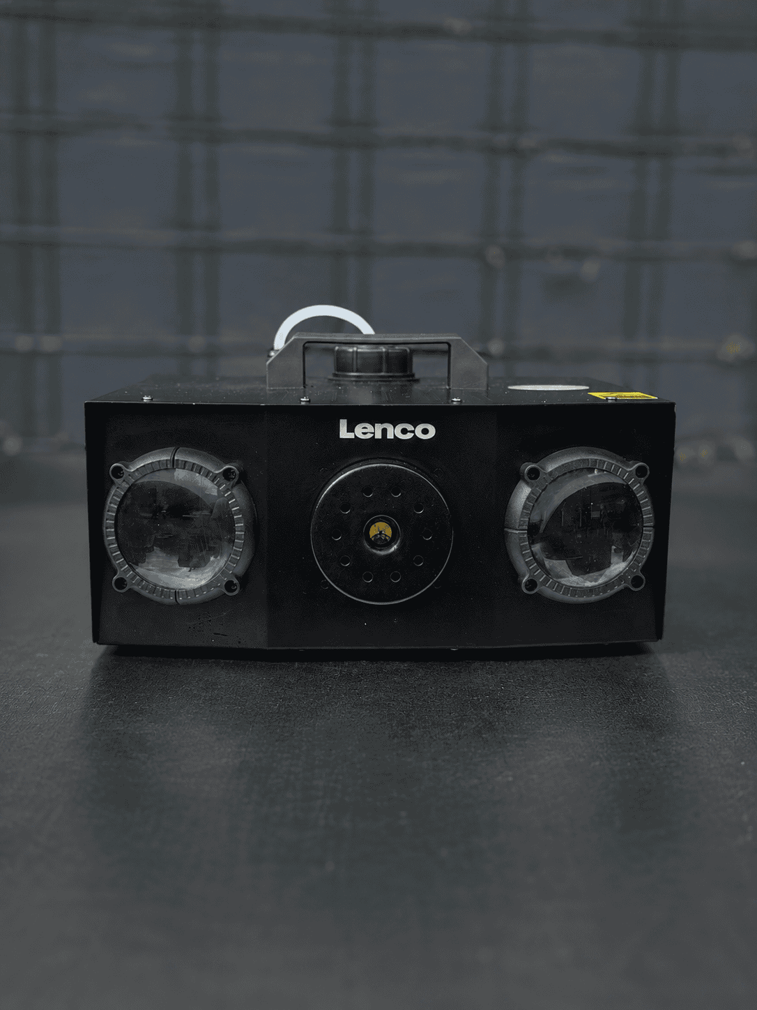 Lenco LFM 220 BK 2 in 1 Partymaschine mit Dual Matrix-RGB Lichtern und Nebelmaschine 1, 