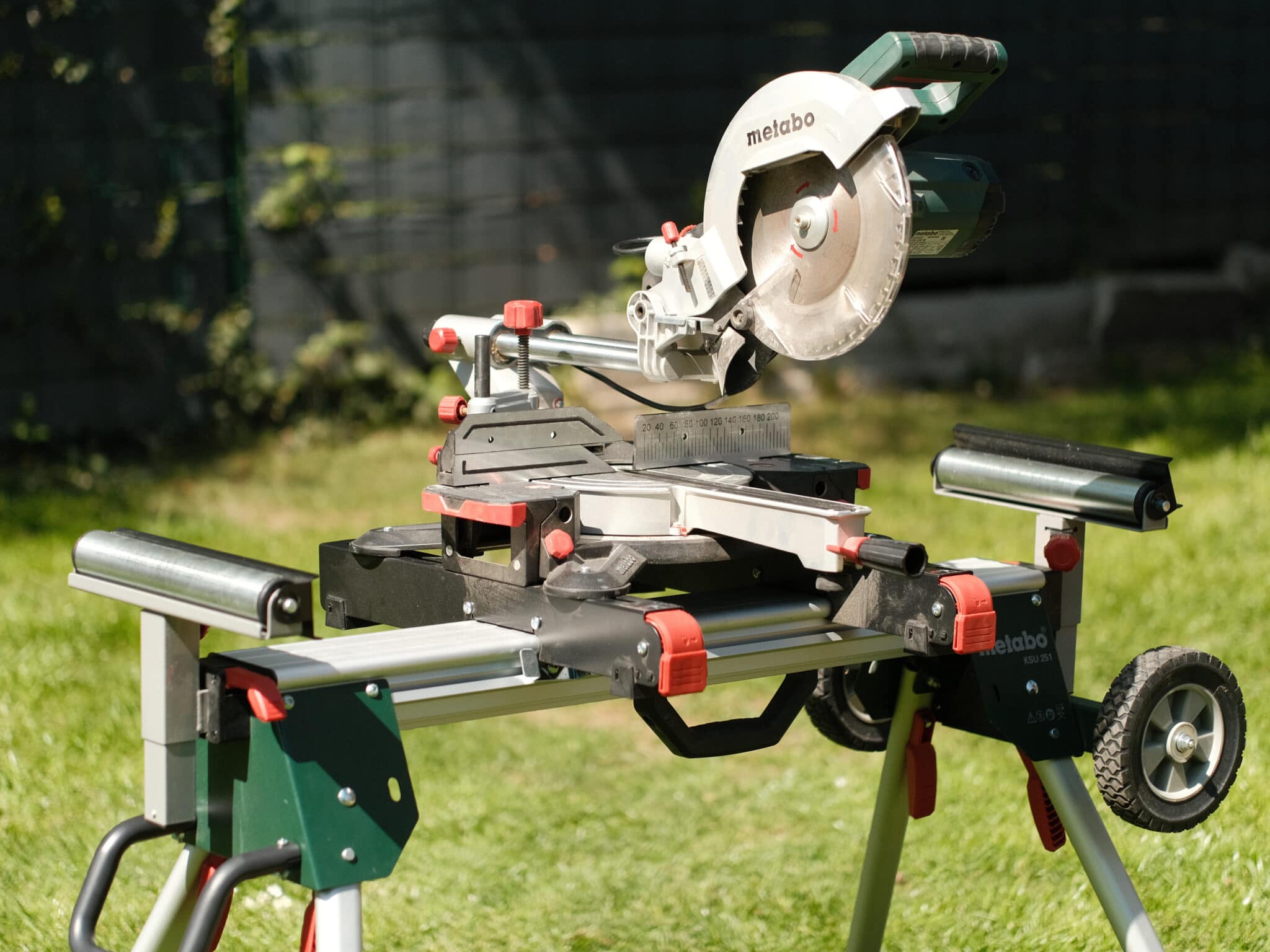 Metabo KGS254m Kappsäge 2, 