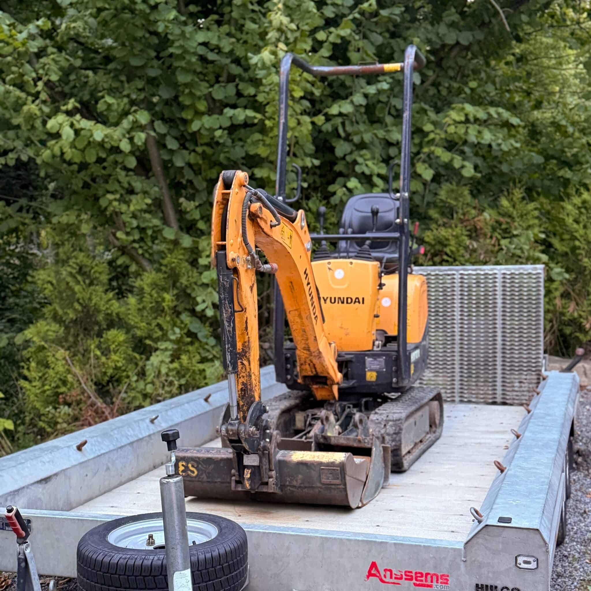 Wacker Neuson 803 Hyundai HX10A Minibagger 1 to 1000 kg, 